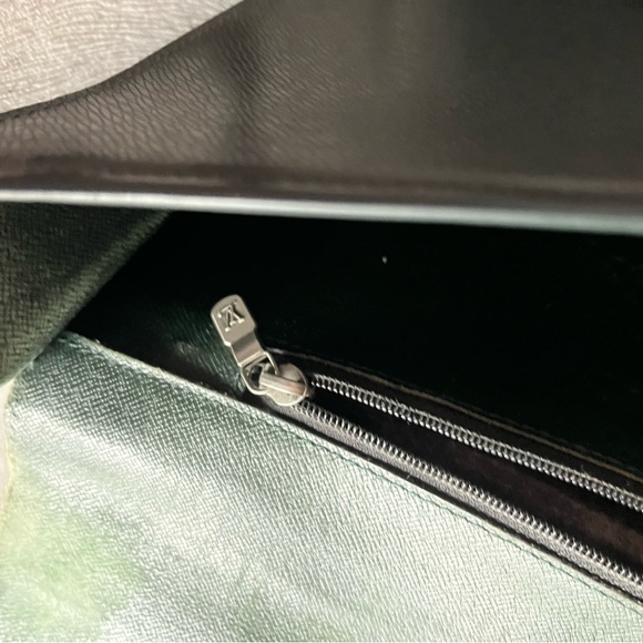 Louis Vuitton Green Taiga Porte Document Volga Foldover Envelope Clutch MI0927 - Picture 12 of 16